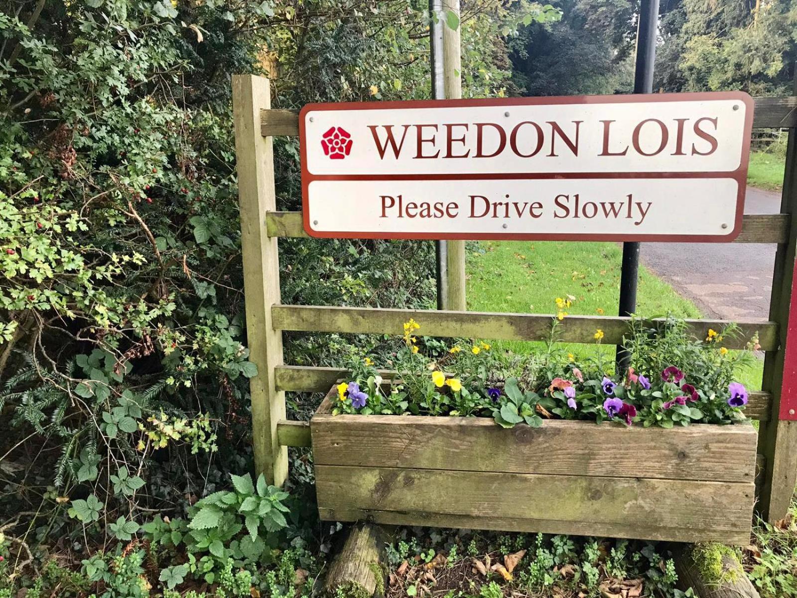 Beautiful Shepherd'S Hut - Lois Weedon Weston  Dış mekan fotoğraf